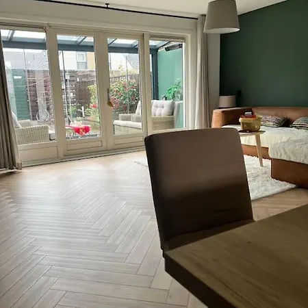 Cosy Hotel *